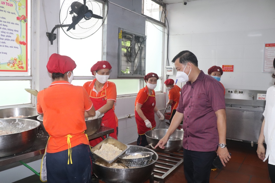 quy trình làm giấy vệ sinh an toàn thực phẩm